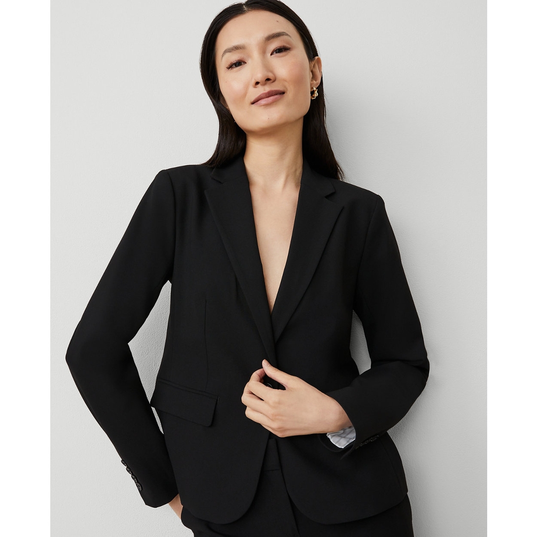 The Tall Notched One Button Blazer in Seasonless Stretch