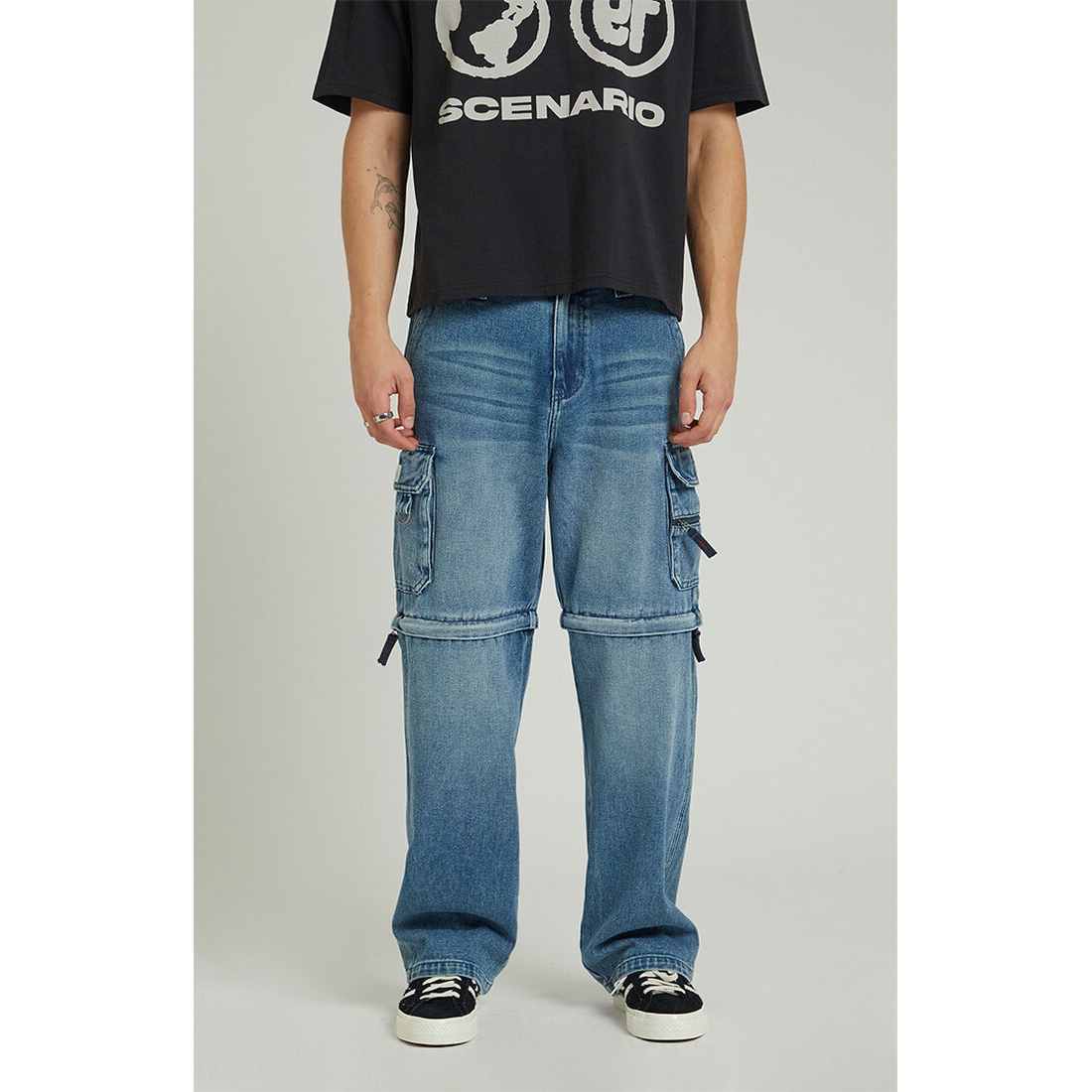 Men's Medium Indigo Zip Off Baggy Cargo Jeans - 30W x 30L Men's Medium Indigo Zip Off Baggy Cargo Jeans - 30W x 30L