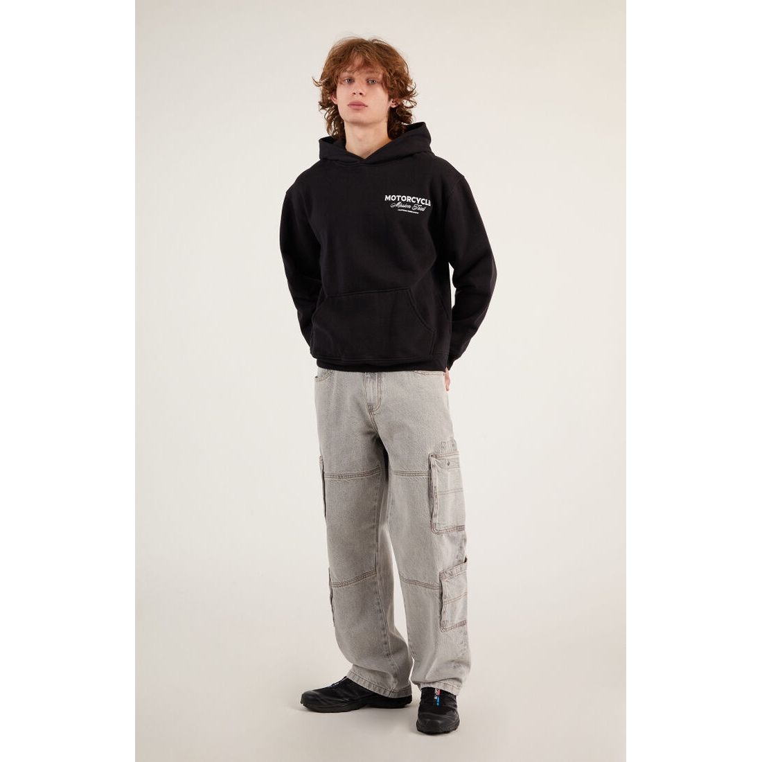 Men's Dylan Baggy Cargo Jeans Gray - 34W x 32L available now Men's Dylan Baggy Cargo Jeans Gray - 34W x 32L available now