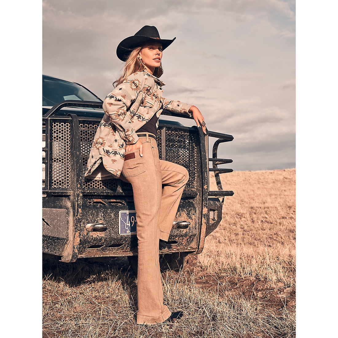 エリザベスページ Women's Wrangler Retro® Bailey High Rise Colorwash Trouser Jean