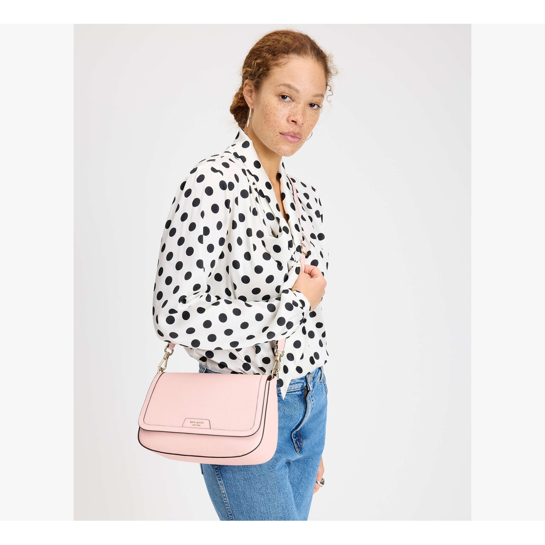 【MUCENT】 KAEZ DOUBLE LINE EYELET LEATHER SHOULDER BAG 800x.jpeg?