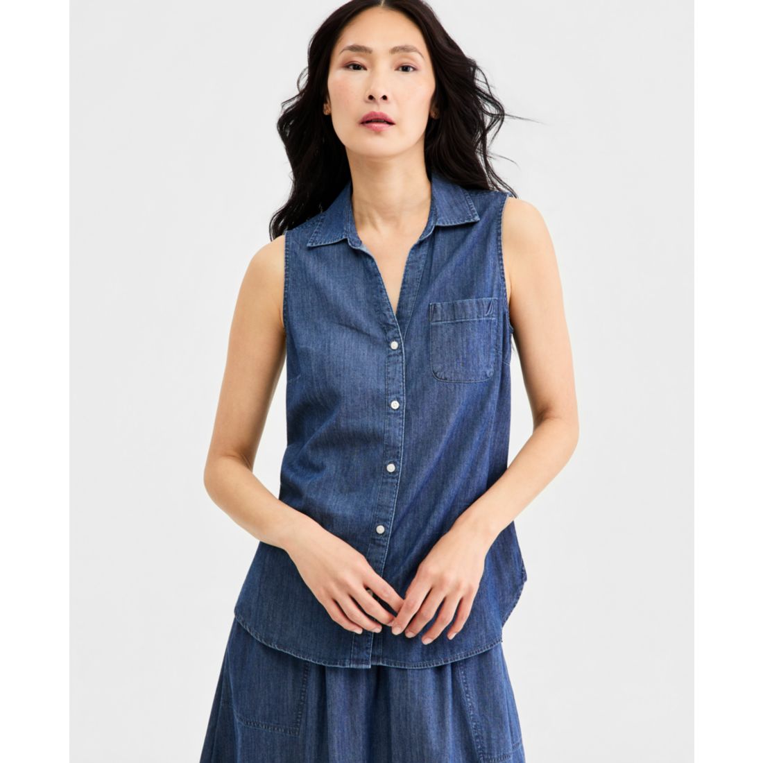 Nautica Women's Chambray Sleeveless Button-Front Top