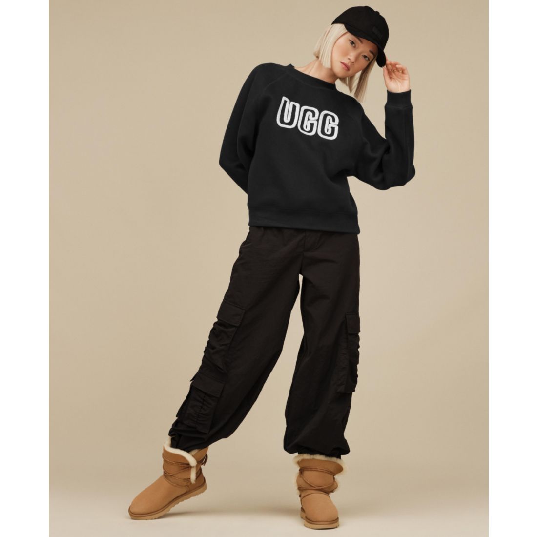 UGG Women's Logo Long Sleeve Sweatshirt