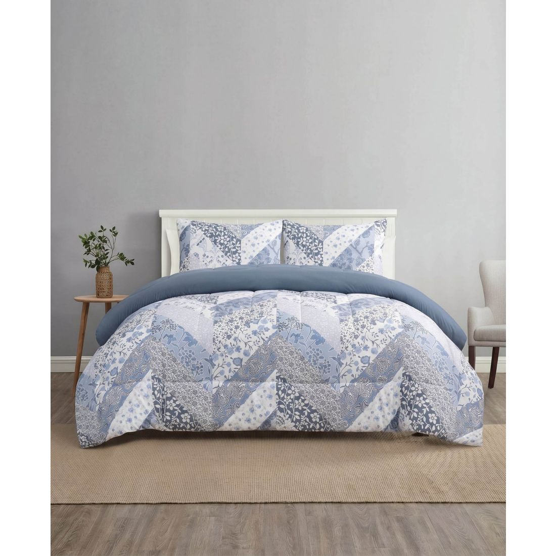 Macy's Bryony Floral Soft Patchwork Design 3-Piece Comforter Set