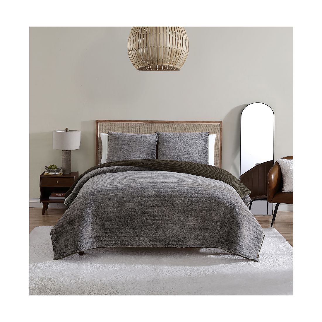 Macy*s Ugg Polar Faux-Fur Reversible 3-Pc. Quilt Set, King