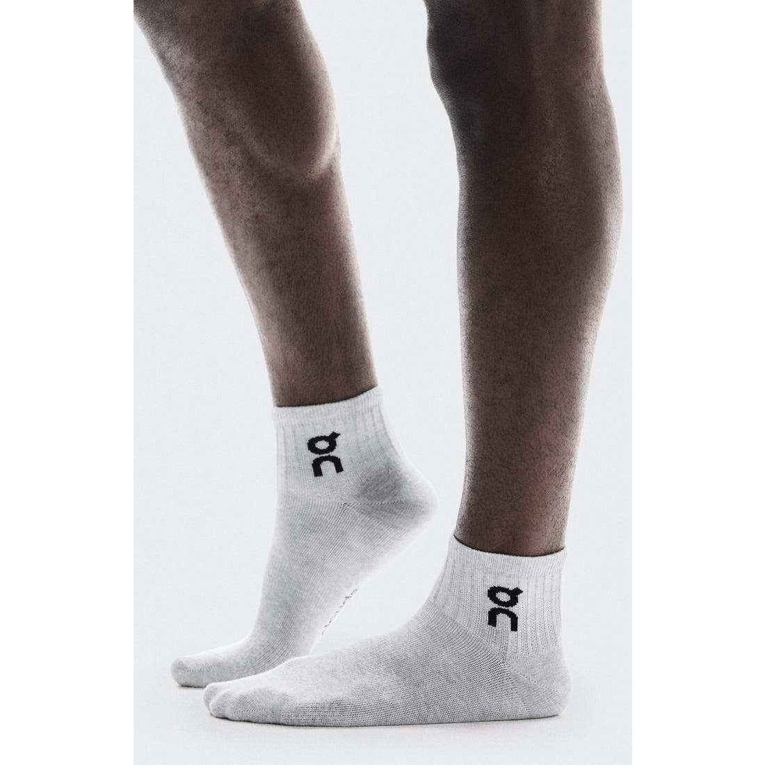On Assorted 3-Pack Logo Quarter Socks