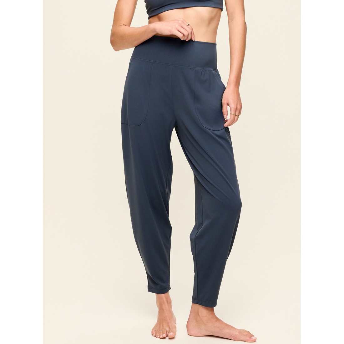 Old Navy Women's High-Waisted Studiosmooth Jogger
