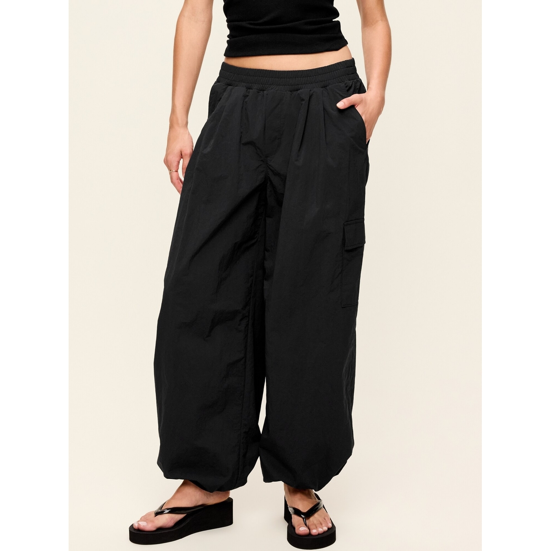 Old Navy Women's Mid-Rise Adjustable Active Woven Utility Pants