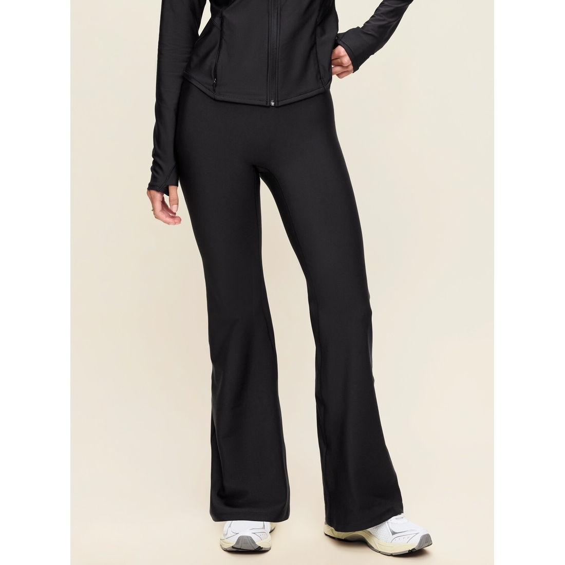 Old Navy Women's Extra High-Waisted Powersoft Boundless Flare Leggings – No Front Seam