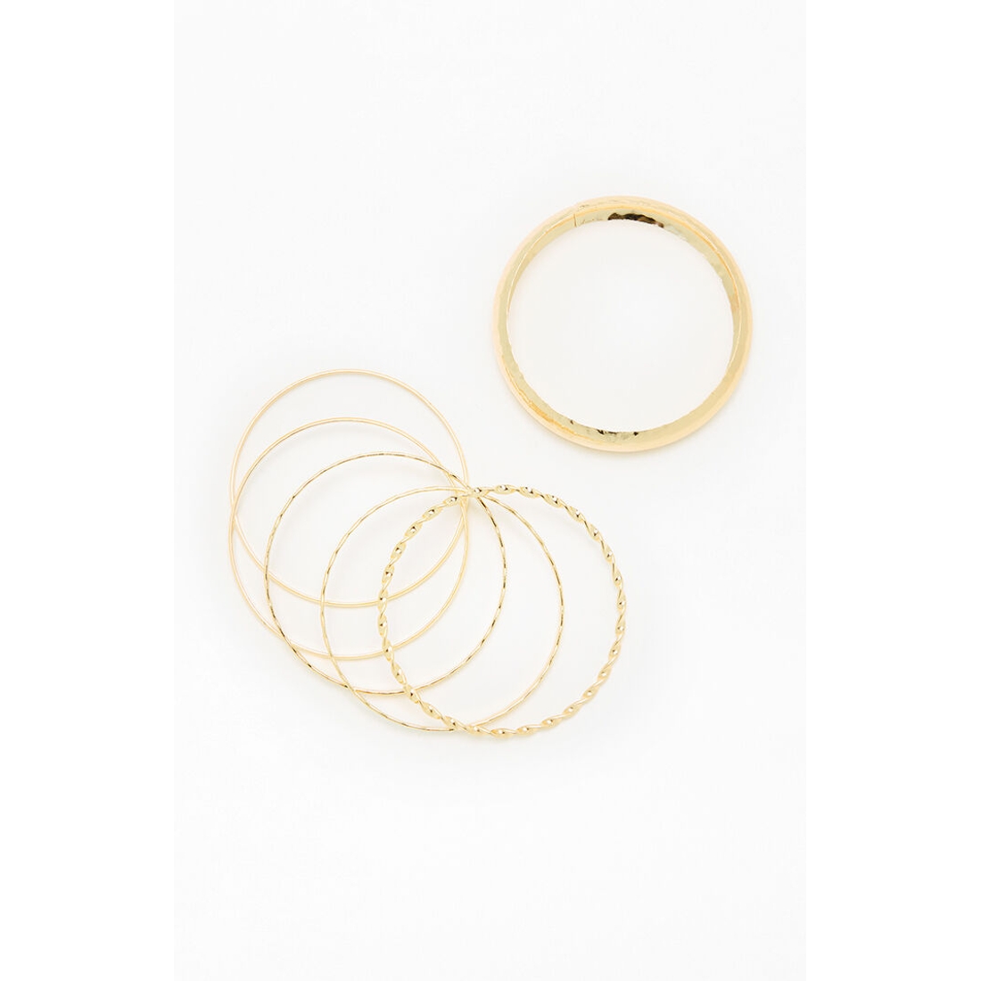 その他 GAL BANGLE Tri-Color Interlocking Bangle in 18k White, Rose, and Yellow Gold