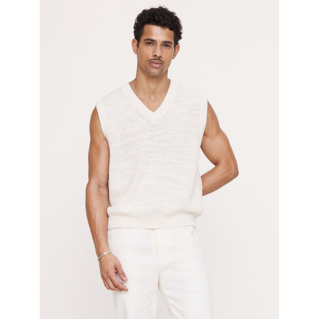 Banana Republic Men's Cotton-Linen Slub V-Neck Sweater Vest