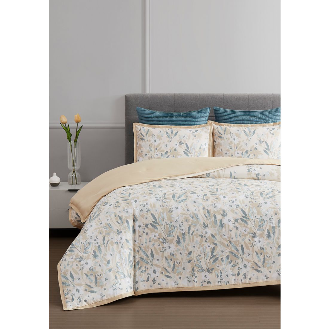Charisma Annalyse Comforter Set