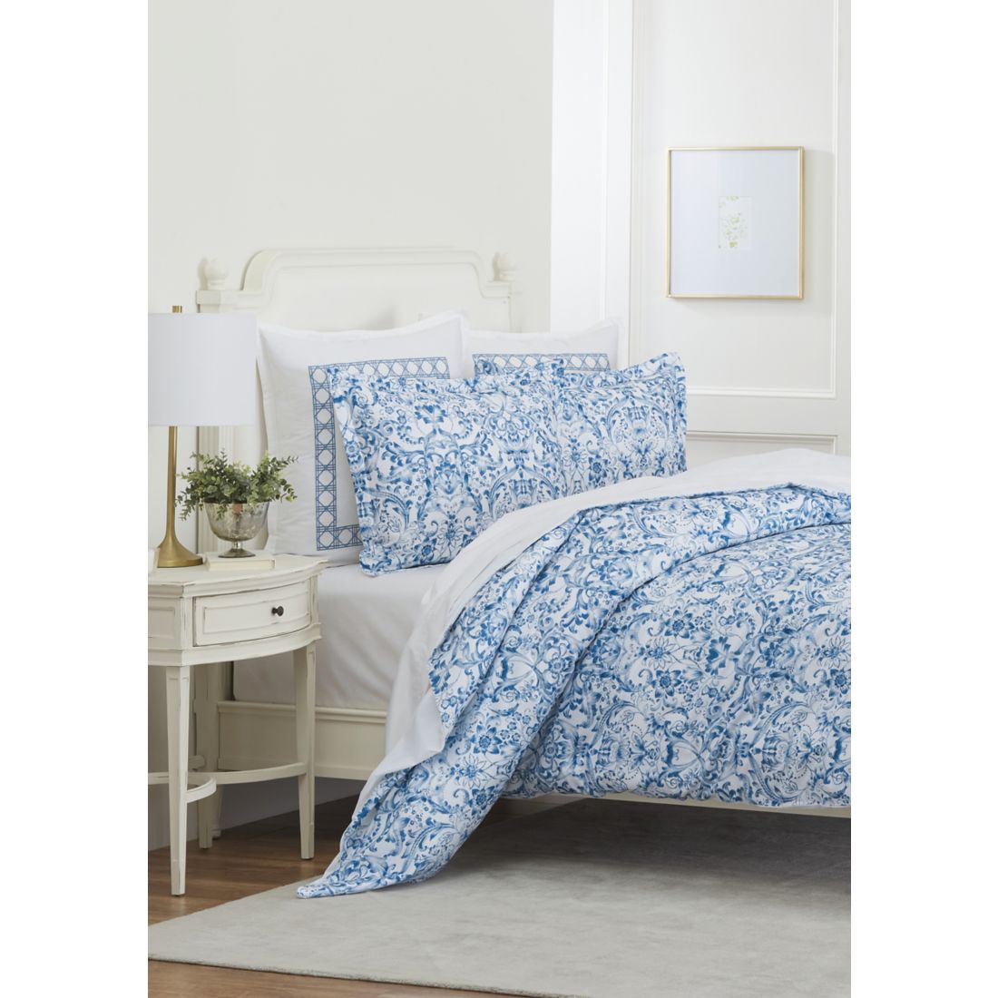 Biltmore Porcelain Scroll 3 Piece Comforter Set
