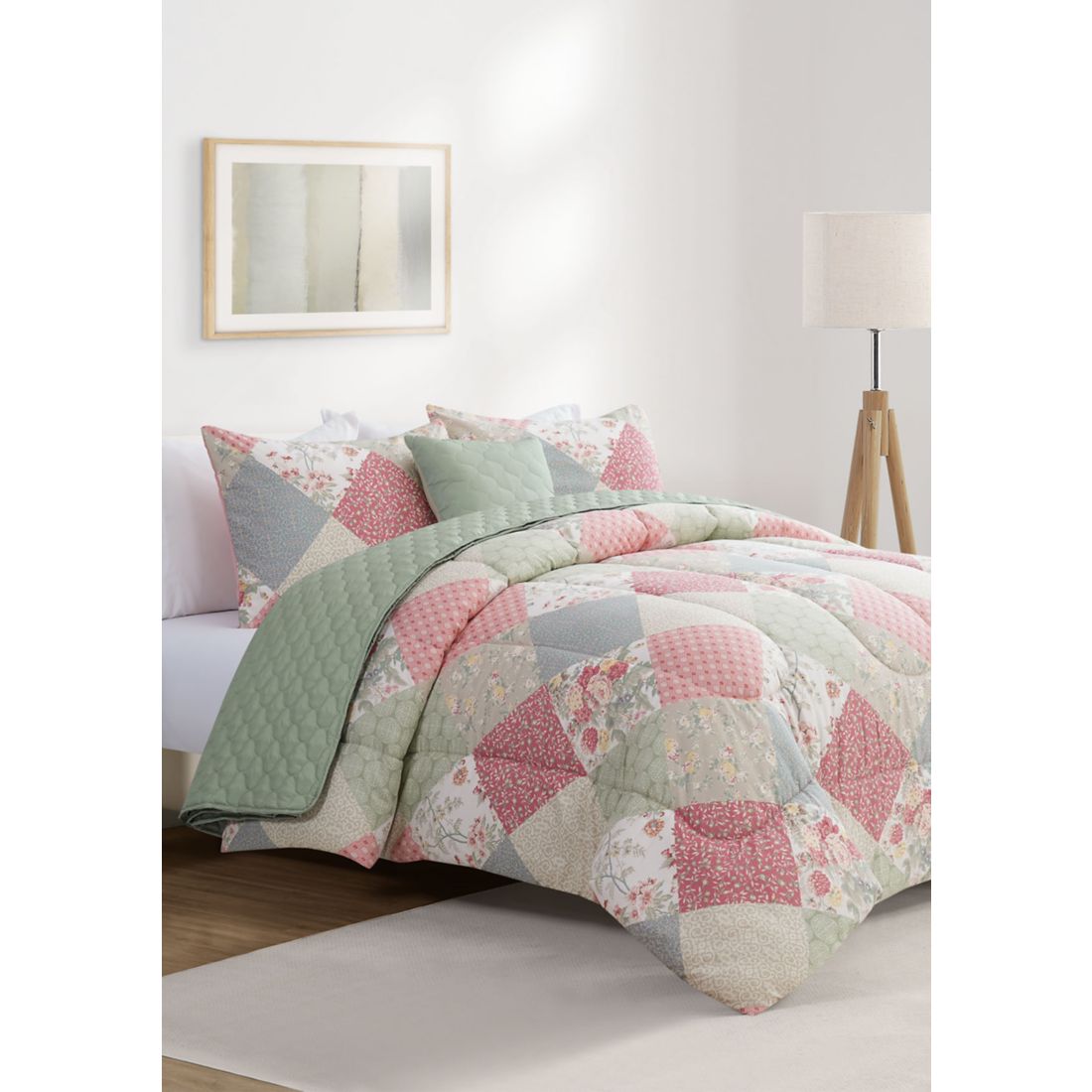 Modern. Southern. Home. Estepona Patchwork 5 Piece ComforterSet
