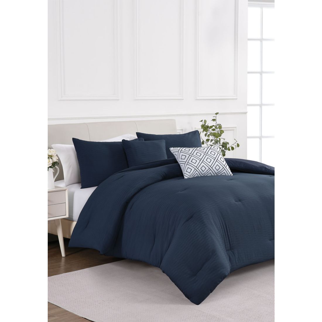 Modern. Southern. Home. Winston Comforter Set
