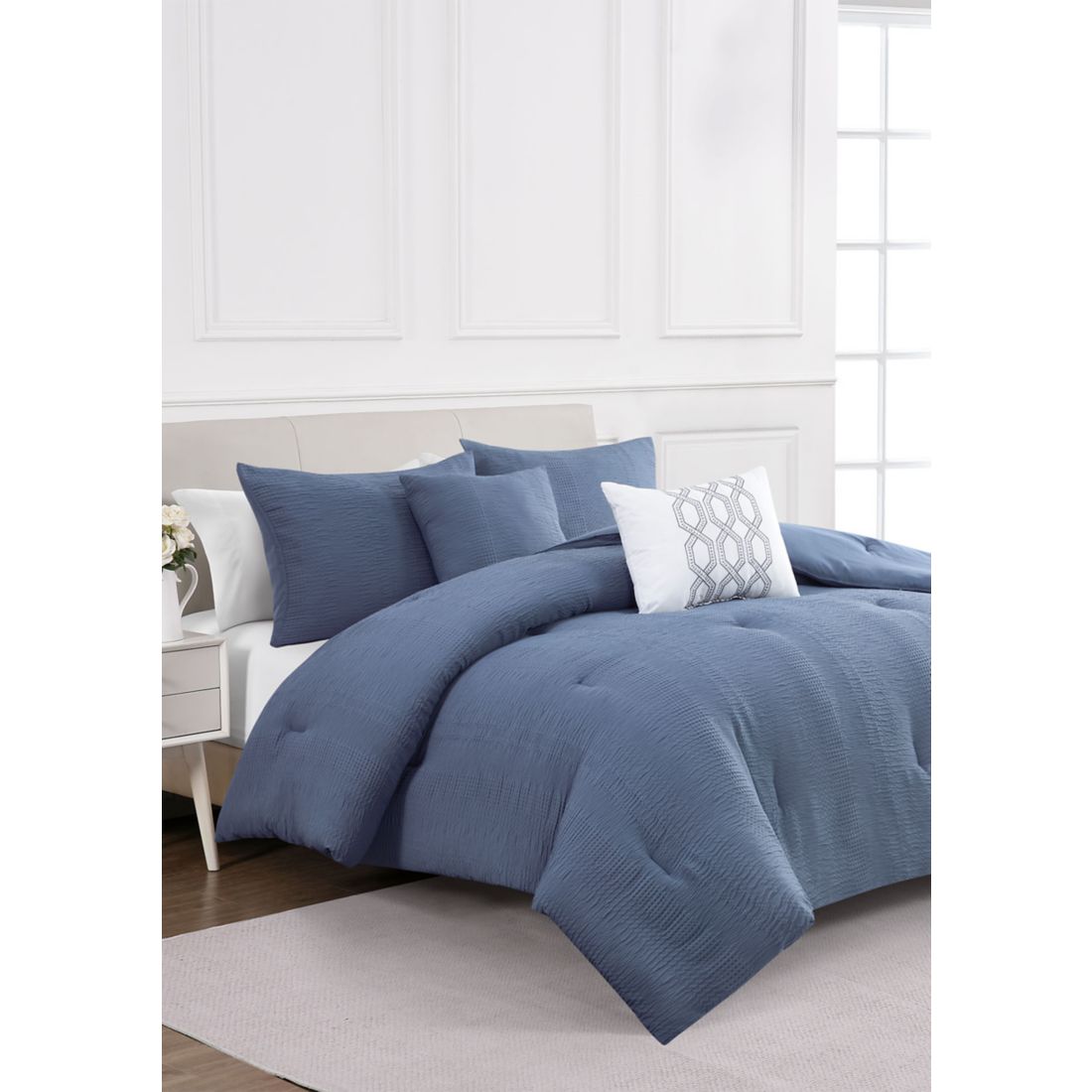 Modern. Southern. Home. Brookfield Comforter Set