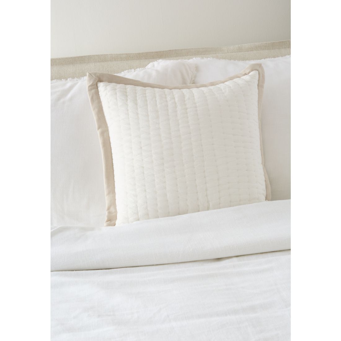 Biltmore Quilted Décorative Pillow